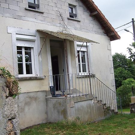 Gite Des Noisetiers Saint-Junien Bagian luar foto